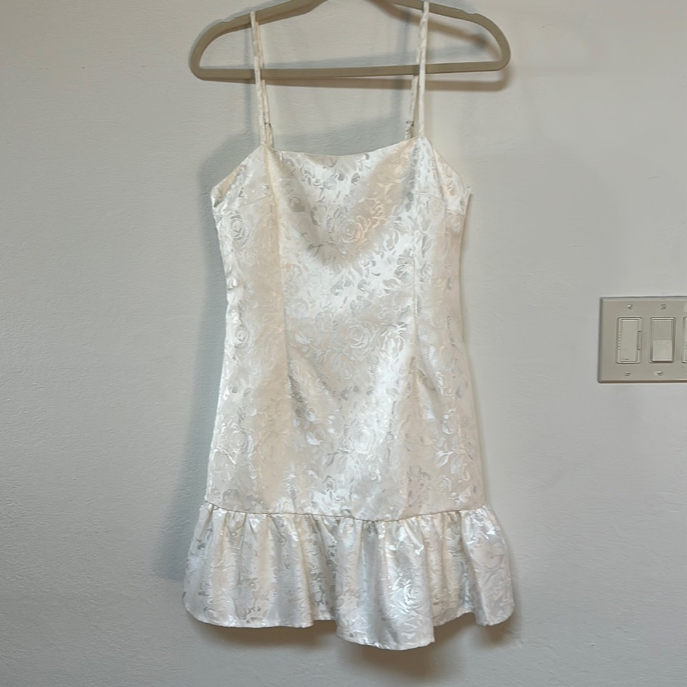 Ivory Lulus satin dress